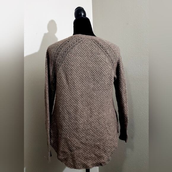 American Eagle Outfitter brown light knit long sleeve Cardigan size small - Picture 6 of 13